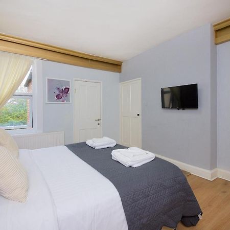 Ideal Abode Abbots 4 En-Suite Chester Zewnętrze zdjęcie